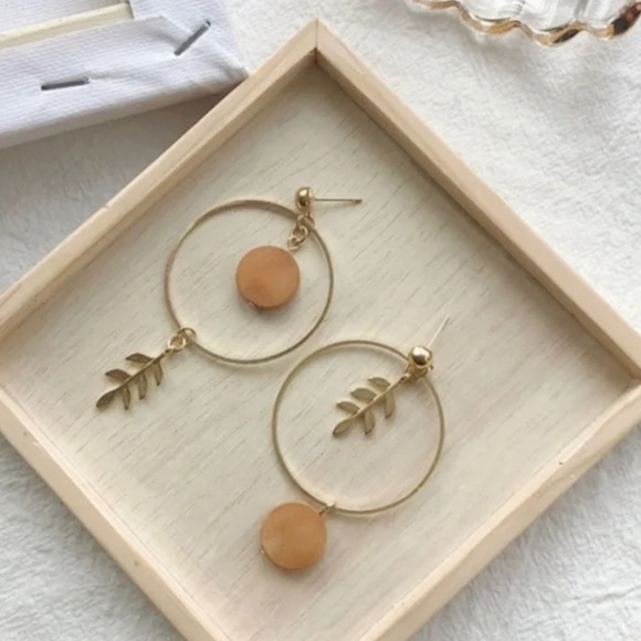 NEW!! Boho Festival Gold Leaf Drop Dangle Earrings Wooden Circle Jewelry - Picture 1 of 6